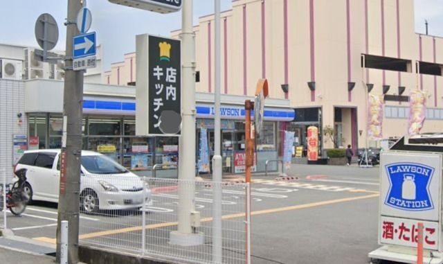 ローソン川西加茂六丁目店