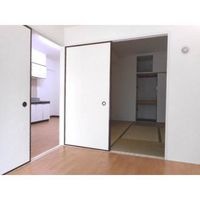 レジデンス西千葉の洋室