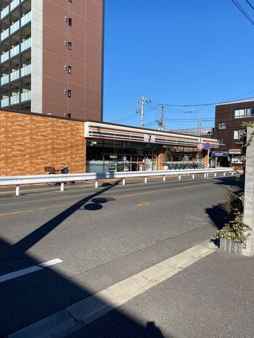 セブンイレブン京成稲毛駅前店