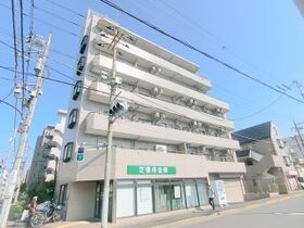 コスモリード蓮沼の外観