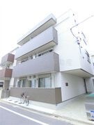 2022年7月築 鉄骨造地上3階建て総戸数8戸1ギガの光インターネッ
