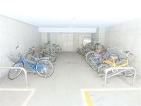 屋根付きの駐輪場
