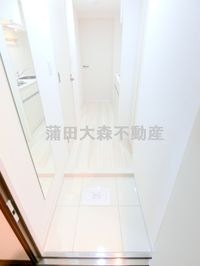 姿見付きの玄関