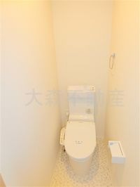 温水暖房便座付きのトイレ