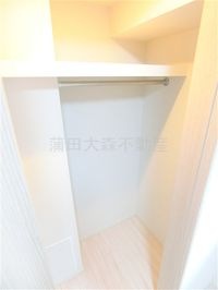 玄関側洋室6帖 収納 ウォークインクローゼット