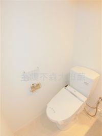 温水洗浄暖房便座付きのトイレ