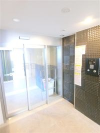 防犯カメラTVモニター付オートロック宅配BOXメールBOX管理人室