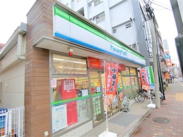 ファミリーマート蓮沼駅西店