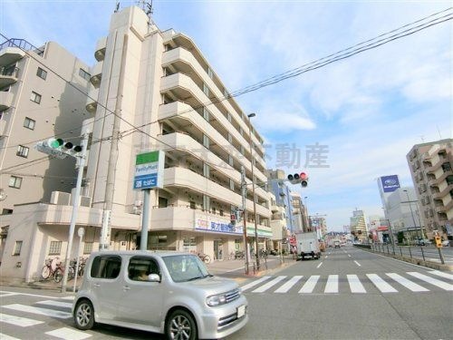 ファミリーマート かわだ多摩川店