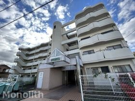 フォレストコート高尾の外観