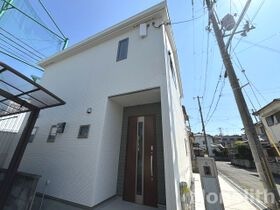 リナージュ岸和田市額原町の外観