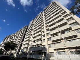泉北鴨谷台3丁6号棟の外観