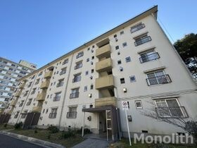 泉北茶山台2丁7番6号棟の外観