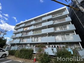 泉北城山台2丁6号棟の外観