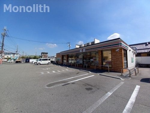 セブンイレブン 和泉伯太町店
