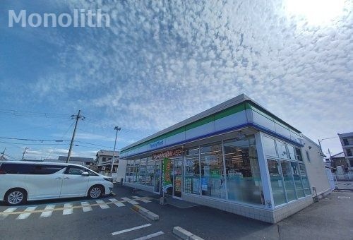 ファミリーマート 貝塚半田店