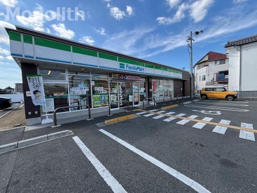ファミリーマート 小浦忠岡北店
