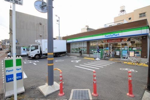 ファミリーマート 豊新四丁目店