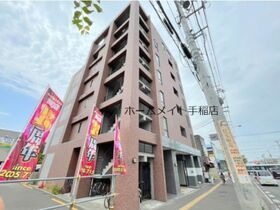 東十字街マンションの外観
