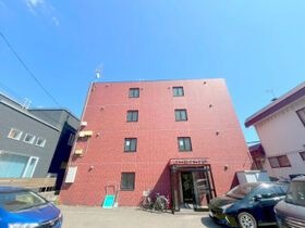 シャイニングライブⅢの外観