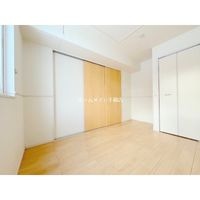 明るい洋室、寝室にどうぞ♪
