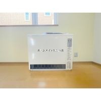 電気ストーブ付きです!
