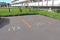 ゆったり駐車場スペースです!