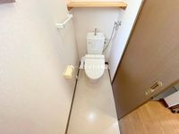 ウォシュレット付きで快適な環境です♪
