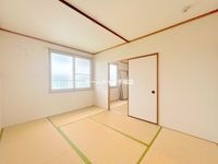明るい洋室、寝室にどうぞ♪