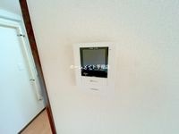 モニター付きインターホンで安心です♪