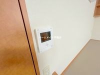 便利なインターホン付きでございます!