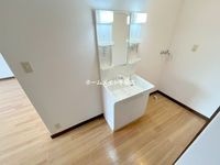 便利な洗面台付きでございます!