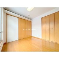 明るい洋室、寝室にどうぞ♪