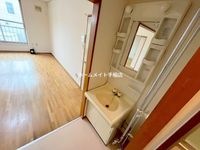 便利な洗面台付きでございます!