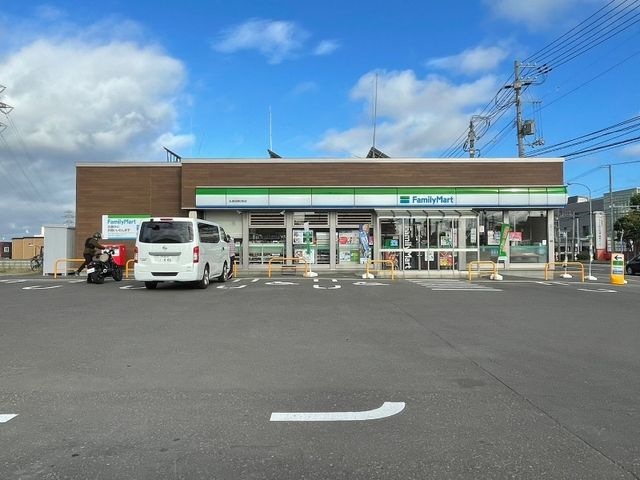 ファミリーマート札幌稲穂2条店