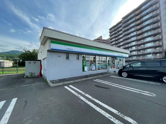 ファミリーマート札幌稲穂1条店