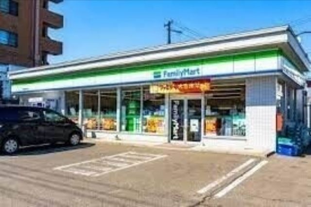 ファミリーマート札幌発寒3条店