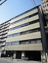 吹田市江坂町1丁目の外観