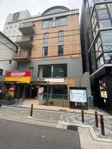 大阪市中央区西心斎橋2丁目の外観