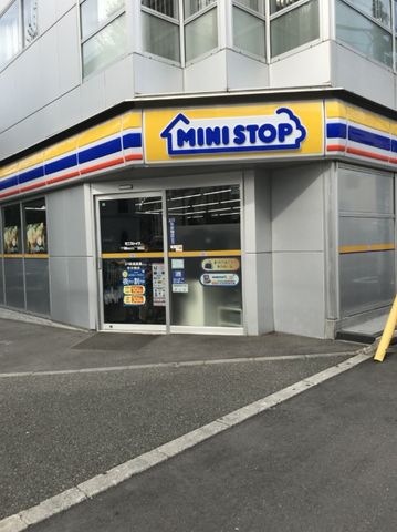 写真：ミニストップ宝町駅前店