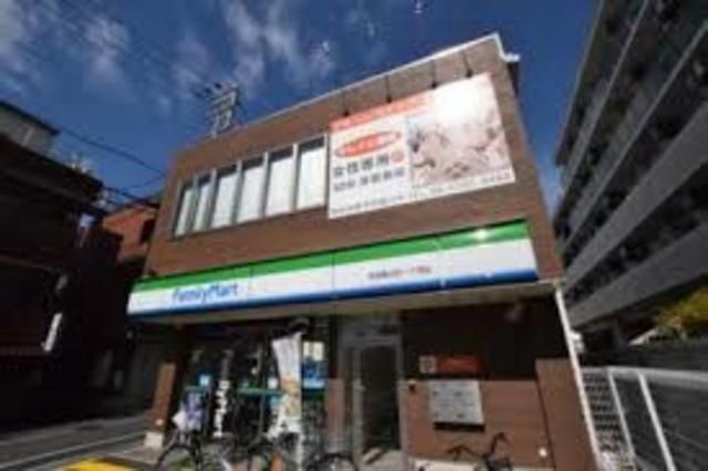 ファミリーマート吹田垂水町一丁目店