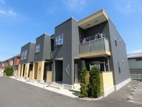 インフィニティーBの外観