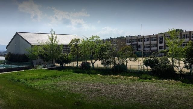 倉吉市立社小学校