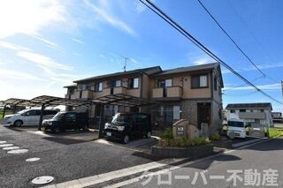 写真:ファミーユ昴の外観
