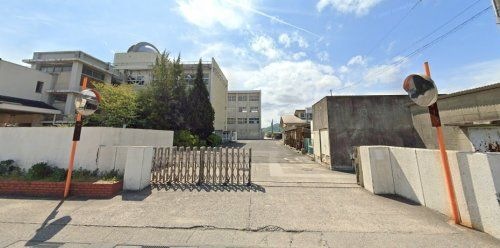 写真:国分寺中学校