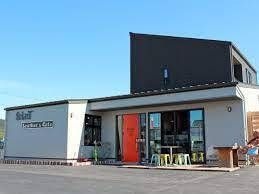 SELECT Leather&Cafe