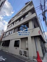 新東京タワーレジデンスIIの外観