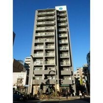 Rising place浅草の外観