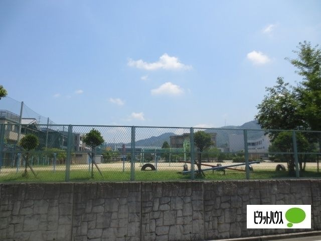 写真：交野市立岩船小学校