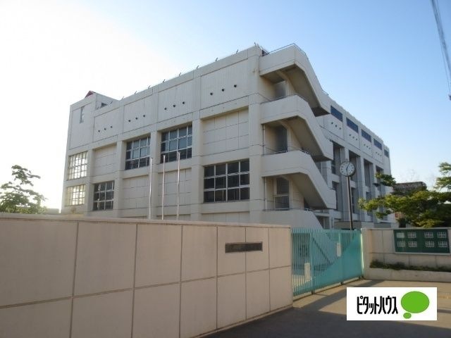 寝屋川市立第二中学校